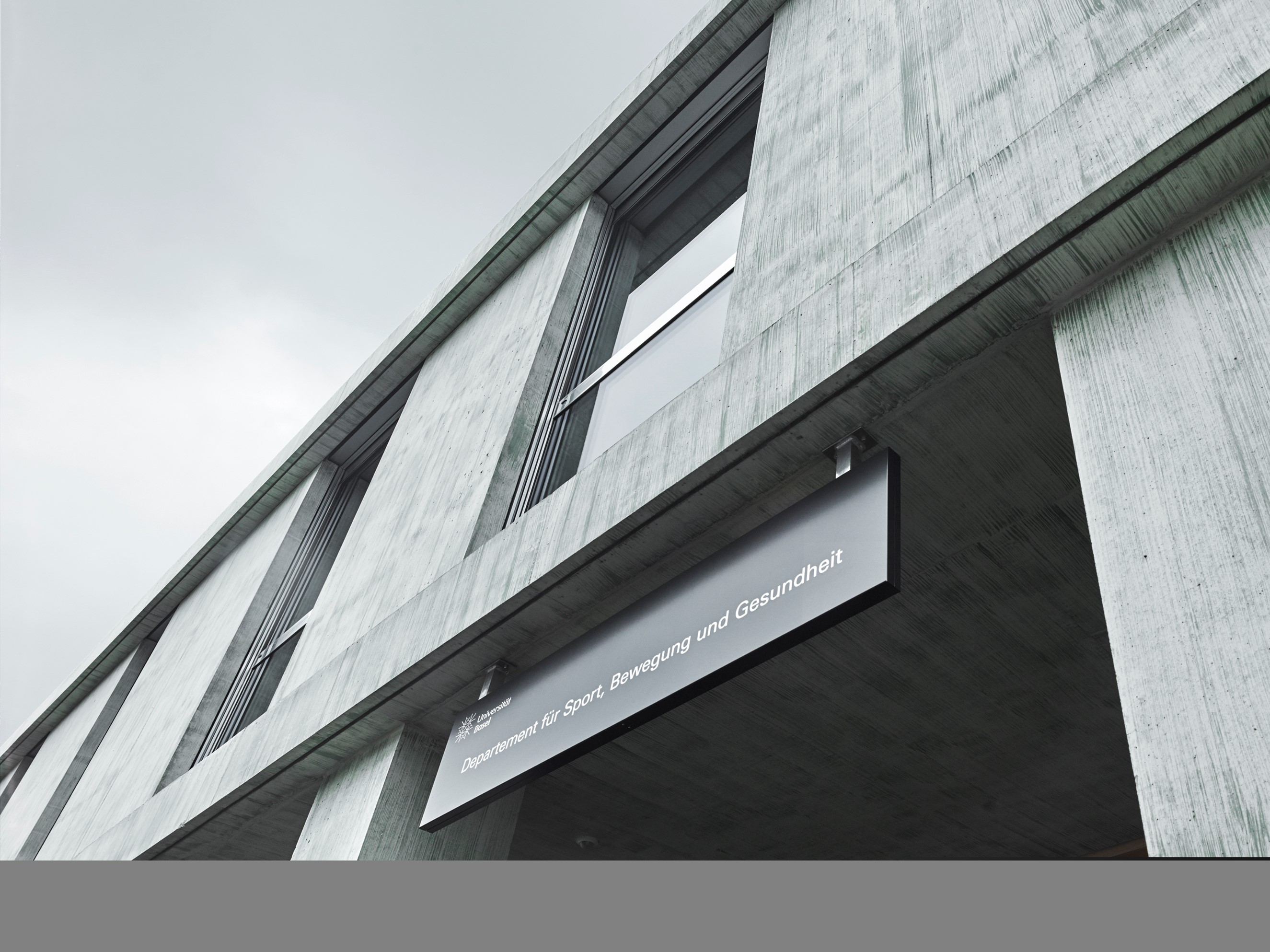 DSBG-Fassadenschild-SZARC-1.jpg