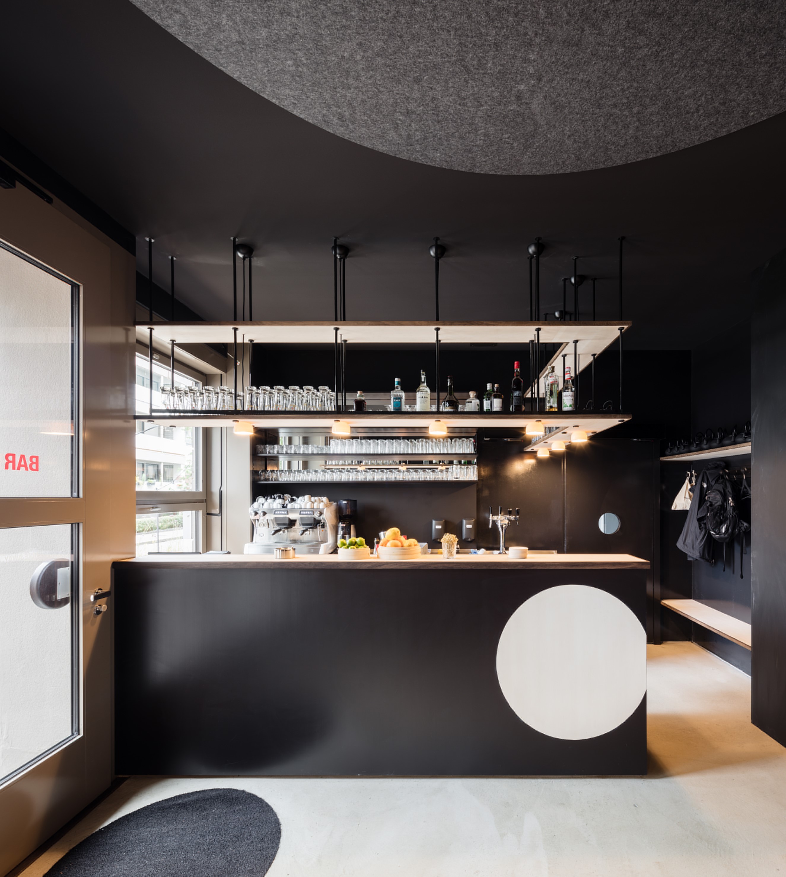 01_Bar-1.jpg